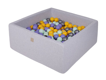 Vierkante ballenbak - Licht grijs met Gele, Lila. Mint en Zwarte ballen